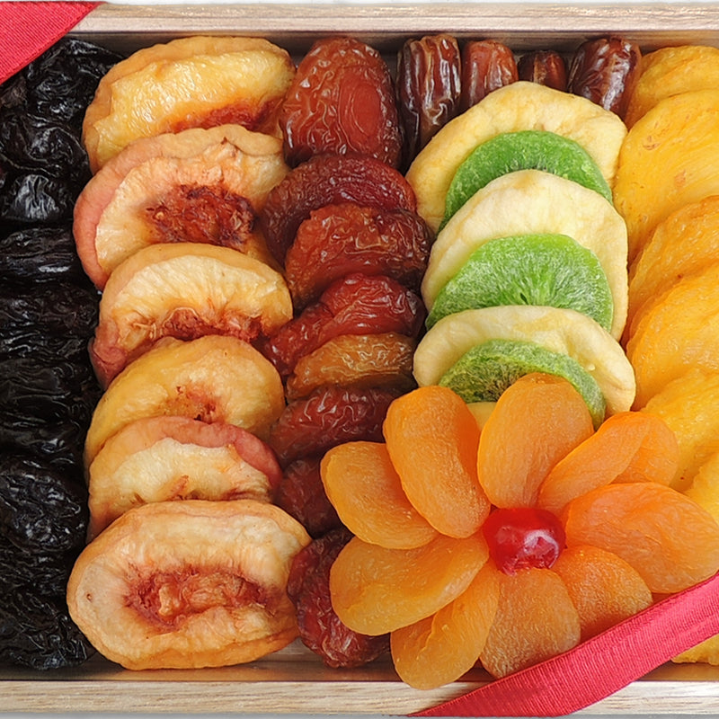 Fruit & Nut Pine Tray 28 oz Vacaville Fruit Company Inc.